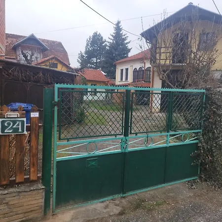Апартаменты Garickina Kuca 2